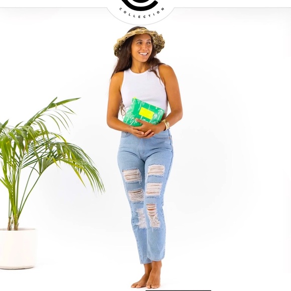 COPY - *Limited Ed.* Aloha Collection 9-Year Anniversary Pouch 🌴 Nine Palms Clu… - Picture 5 of 11